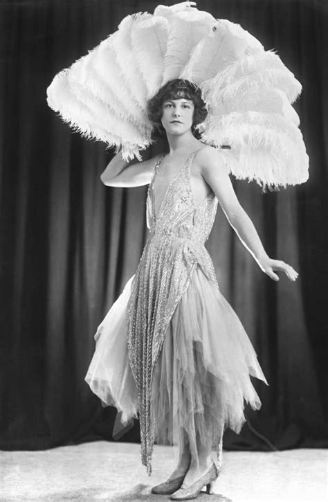 pictures of the 1920s flappers|pictures of 1920s flapper women.